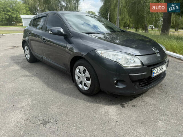 Серый Рено Меган, объемом двигателя 1.5 л и пробегом 173 тыс. км за 6700 $, фото 6 на Automoto.ua