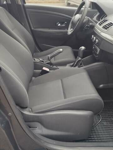 Серый Рено Меган, объемом двигателя 1.6 л и пробегом 190 тыс. км за 6999 $, фото 50 на Automoto.ua