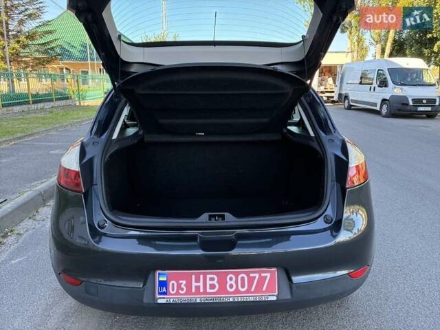 Серый Рено Меган, объемом двигателя 1.6 л и пробегом 214 тыс. км за 7450 $, фото 11 на Automoto.ua