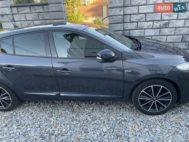 Серый Рено Меган, объемом двигателя 1.46 л и пробегом 266 тыс. км за 7000 $, фото 2 на Automoto.ua