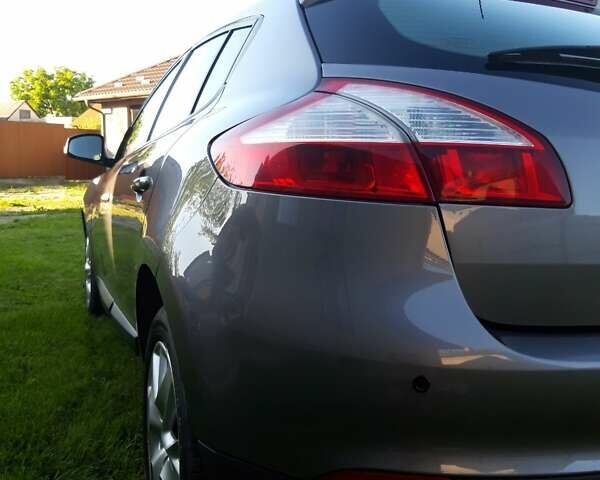 Серый Рено Меган, объемом двигателя 1.46 л и пробегом 215 тыс. км за 7555 $, фото 17 на Automoto.ua