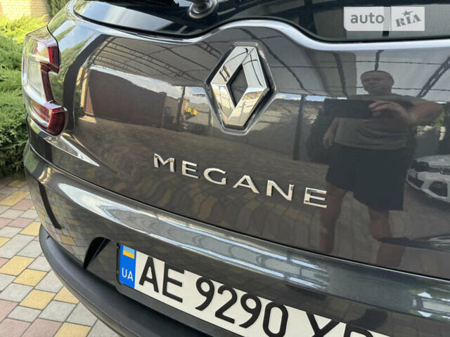 Серый Рено Меган, объемом двигателя 1.46 л и пробегом 202 тыс. км за 8999 $, фото 43 на Automoto.ua