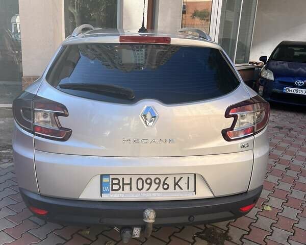 Серый Рено Меган, объемом двигателя 1.5 л и пробегом 470 тыс. км за 5900 $, фото 13 на Automoto.ua