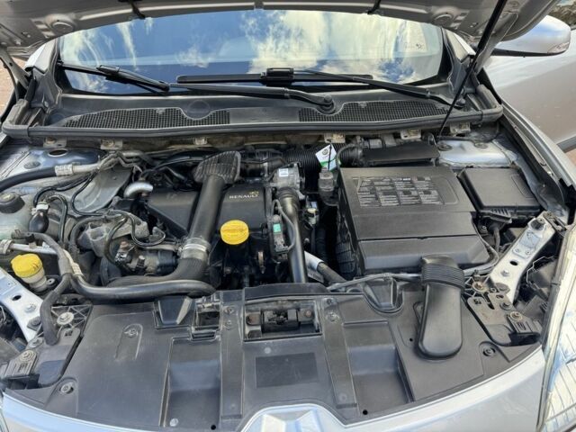 Рено Меган 2012 в Кривом Роге на Automoto.ua Серый Рено Меган, объемом двигателя 1.5 л и пробегом 289 тыс. км за 7500 $, фото 7 на Automoto.ua