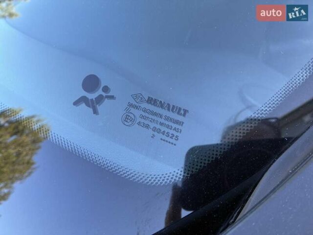 Серый Рено Меган, объемом двигателя 1.6 л и пробегом 214 тыс. км за 7450 $, фото 4 на Automoto.ua