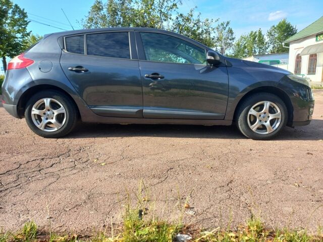 Серый Рено Меган, объемом двигателя 1.5 л и пробегом 235 тыс. км за 6100 $, фото 12 на Automoto.ua