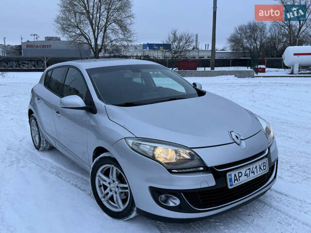 Сірий Рено Меган, об'ємом двигуна 1.46 л та пробігом 170 тис. км за 6600 $, фото 8 на Automoto.ua