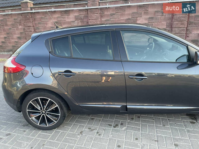 Серый Рено Меган, объемом двигателя 1.46 л и пробегом 266 тыс. км за 7000 $, фото 19 на Automoto.ua