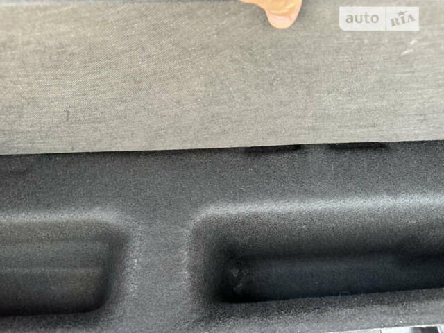 Серый Рено Меган, объемом двигателя 1.46 л и пробегом 202 тыс. км за 8999 $, фото 42 на Automoto.ua