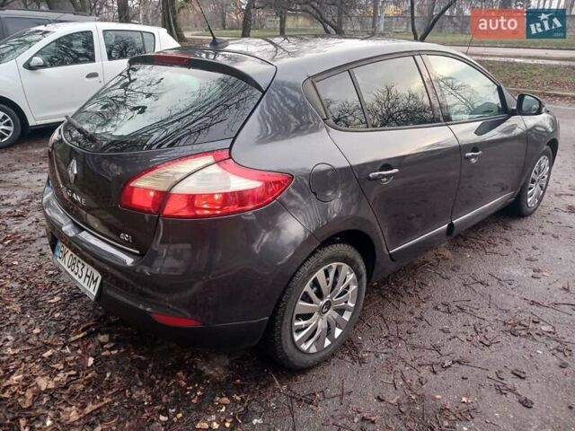 Серый Рено Меган, объемом двигателя 1.5 л и пробегом 204 тыс. км за 7150 $, фото 4 на Automoto.ua