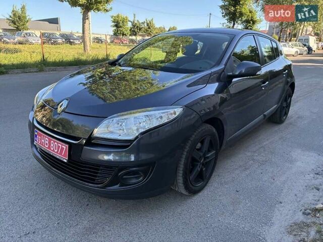 Серый Рено Меган, объемом двигателя 1.6 л и пробегом 214 тыс. км за 7450 $, фото 3 на Automoto.ua