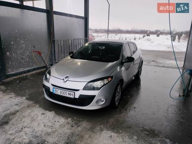 Сірий Рено Меган, об'ємом двигуна 1.46 л та пробігом 159 тис. км за 6999 $, фото 4 на Automoto.ua