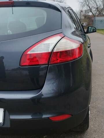 Серый Рено Меган, объемом двигателя 1.6 л и пробегом 190 тыс. км за 6999 $, фото 10 на Automoto.ua