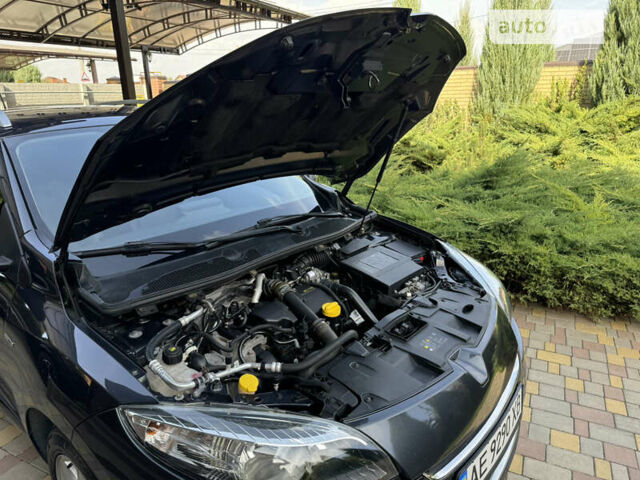 Серый Рено Меган, объемом двигателя 1.46 л и пробегом 202 тыс. км за 8999 $, фото 54 на Automoto.ua