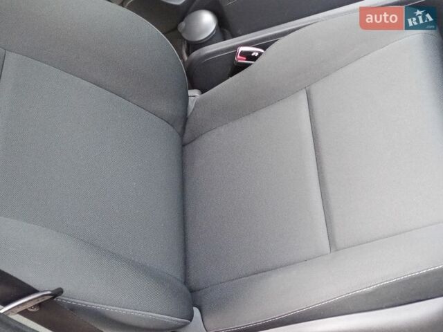 Сірий Рено Меган, об'ємом двигуна 1.6 л та пробігом 165 тис. км за 6900 $, фото 15 на Automoto.ua