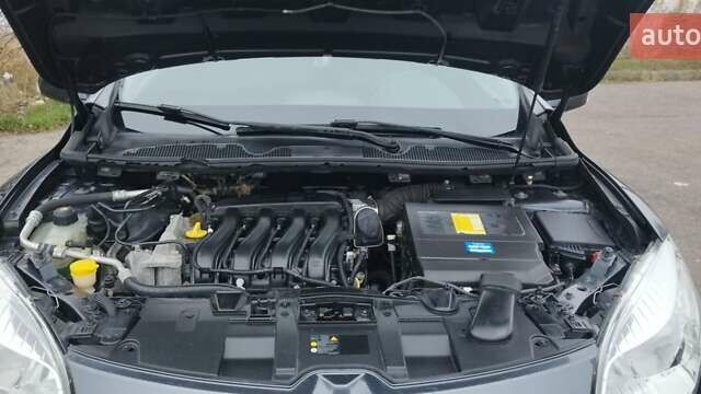 Серый Рено Меган, объемом двигателя 1.6 л и пробегом 190 тыс. км за 6999 $, фото 52 на Automoto.ua