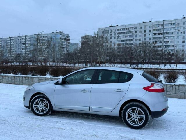 Сірий Рено Меган, об'ємом двигуна 1.5 л та пробігом 169 тис. км за 6600 $, фото 4 на Automoto.ua