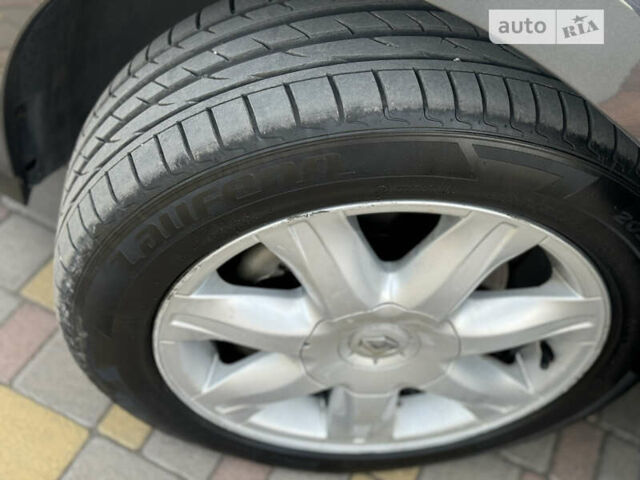 Серый Рено Меган, объемом двигателя 1.46 л и пробегом 202 тыс. км за 8999 $, фото 59 на Automoto.ua