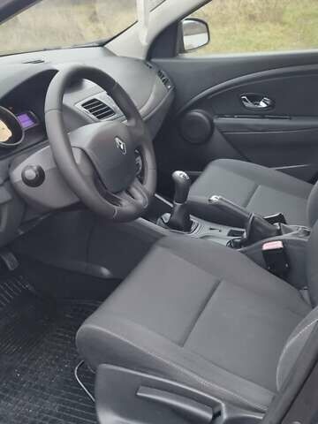 Серый Рено Меган, объемом двигателя 1.6 л и пробегом 190 тыс. км за 6999 $, фото 21 на Automoto.ua