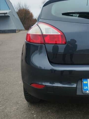 Серый Рено Меган, объемом двигателя 1.6 л и пробегом 190 тыс. км за 6999 $, фото 8 на Automoto.ua