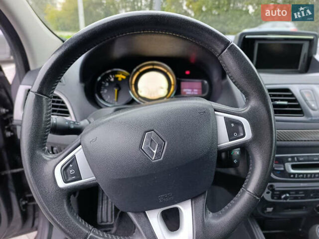 Серый Рено Меган, объемом двигателя 1.5 л и пробегом 207 тыс. км за 7700 $, фото 13 на Automoto.ua