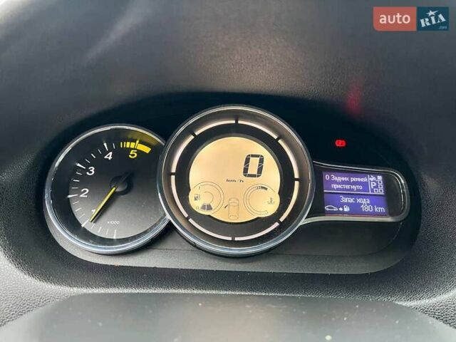 Серый Рено Меган, объемом двигателя 1.5 л и пробегом 228 тыс. км за 7690 $, фото 20 на Automoto.ua