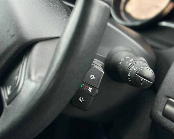 Серый Рено Меган, объемом двигателя 1.5 л и пробегом 193 тыс. км за 8100 $, фото 36 на Automoto.ua