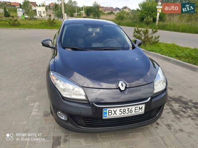 Серый Рено Меган, объемом двигателя 1.5 л и пробегом 226 тыс. км за 8300 $, фото 7 на Automoto.ua