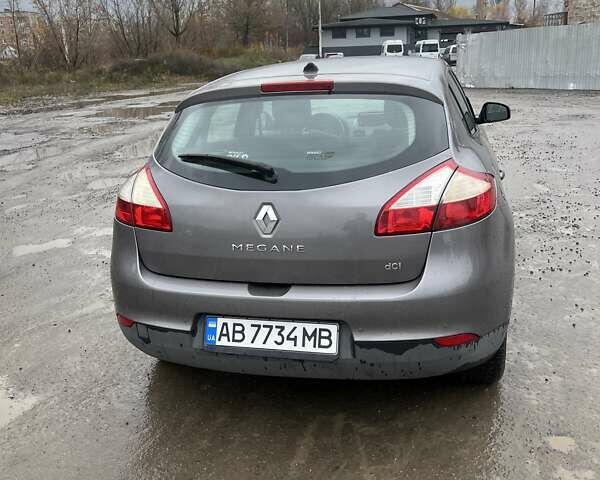 Серый Рено Меган, объемом двигателя 1.5 л и пробегом 207 тыс. км за 8700 $, фото 1 на Automoto.ua