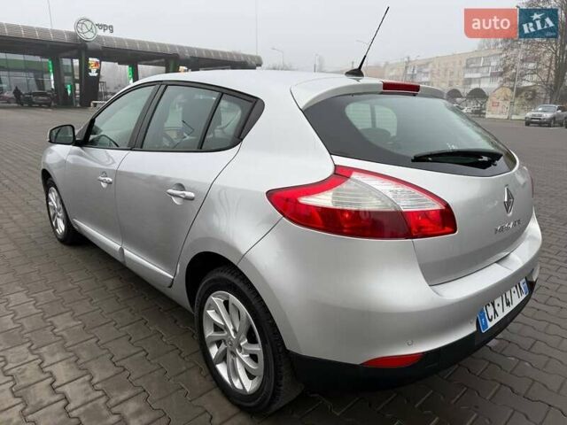 Серый Рено Меган, объемом двигателя 1.5 л и пробегом 237 тыс. км за 7550 $, фото 13 на Automoto.ua