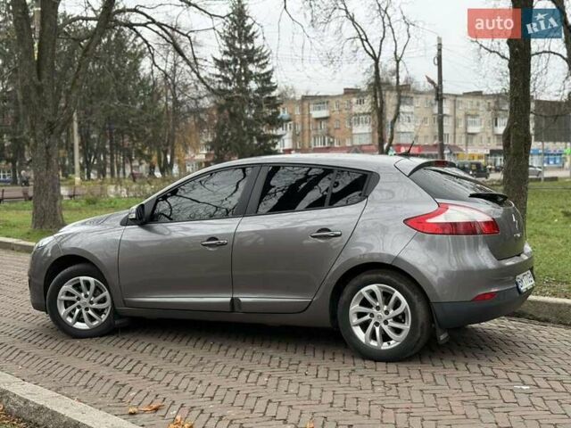 Серый Рено Меган, объемом двигателя 1.2 л и пробегом 92 тыс. км за 6990 $, фото 4 на Automoto.ua