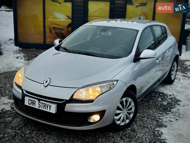 Серый Рено Меган, объемом двигателя 1.5 л и пробегом 249 тыс. км за 6999 $, фото 7 на Automoto.ua