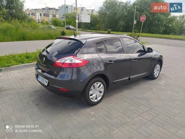 Серый Рено Меган, объемом двигателя 1.5 л и пробегом 226 тыс. км за 8300 $, фото 11 на Automoto.ua