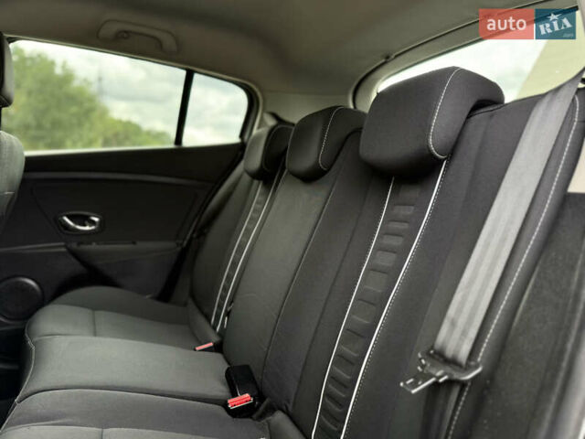 Серый Рено Меган, объемом двигателя 1.5 л и пробегом 198 тыс. км за 8199 $, фото 36 на Automoto.ua