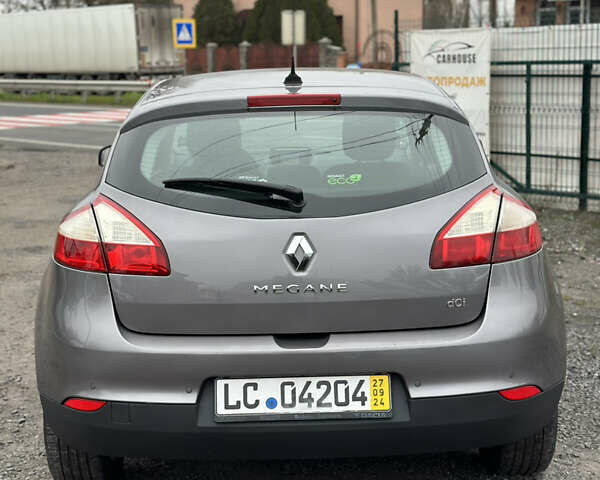 Серый Рено Меган, объемом двигателя 1.5 л и пробегом 193 тыс. км за 8100 $, фото 13 на Automoto.ua