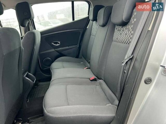 Серый Рено Меган, объемом двигателя 1.5 л и пробегом 228 тыс. км за 7690 $, фото 34 на Automoto.ua