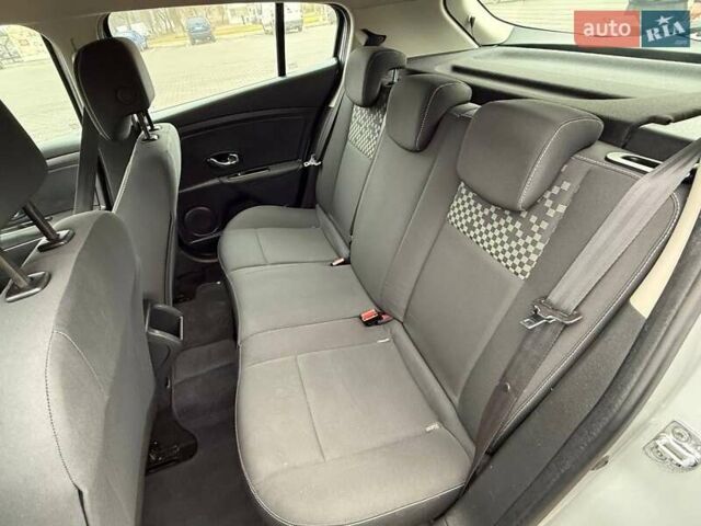 Серый Рено Меган, объемом двигателя 1.5 л и пробегом 237 тыс. км за 7550 $, фото 20 на Automoto.ua