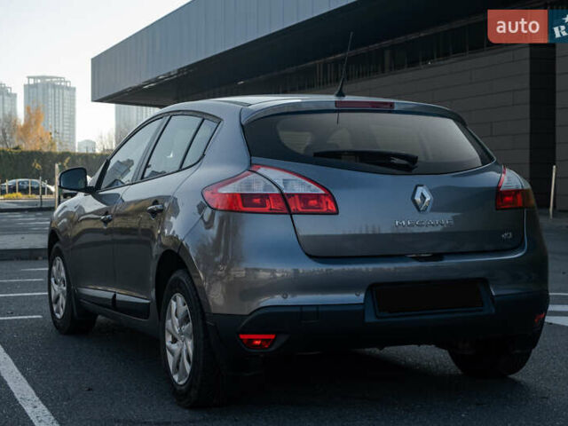 Серый Рено Меган, объемом двигателя 1.46 л и пробегом 113 тыс. км за 8500 $, фото 6 на Automoto.ua
