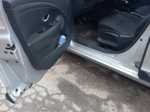 Серый Рено Меган, объемом двигателя 1.6 л и пробегом 275 тыс. км за 5300 $, фото 11 на Automoto.ua