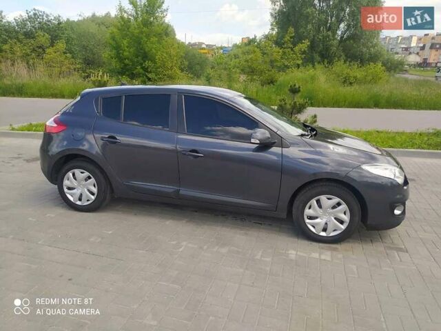 Серый Рено Меган, объемом двигателя 1.5 л и пробегом 226 тыс. км за 8300 $, фото 15 на Automoto.ua