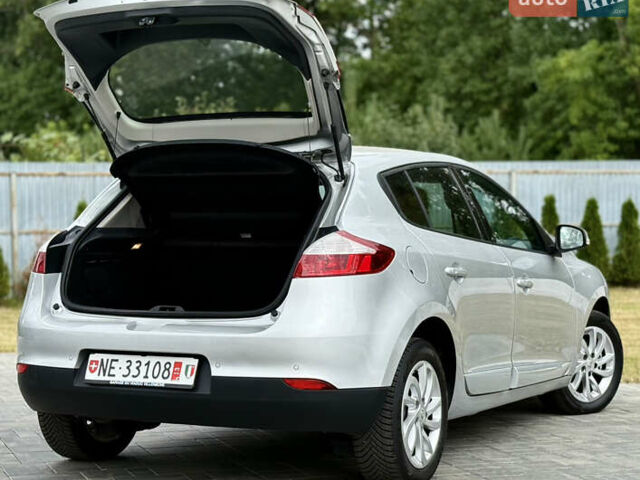 Серый Рено Меган, объемом двигателя 1.5 л и пробегом 198 тыс. км за 8199 $, фото 38 на Automoto.ua