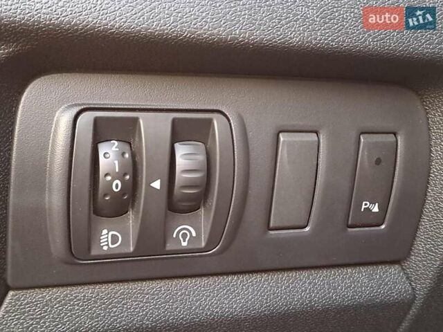 Рено Меган 2013 в Одессе на Automoto.ua Серый Рено Меган, объемом двигателя 1.6 л и пробегом 52 тыс. км за 8990 $, фото 11 на Automoto.ua