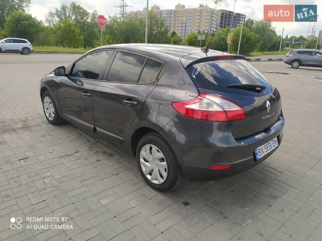 Серый Рено Меган, объемом двигателя 1.5 л и пробегом 226 тыс. км за 8300 $, фото 26 на Automoto.ua