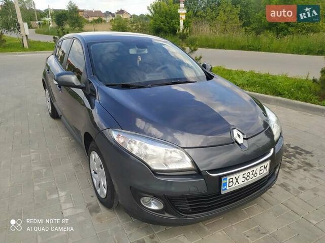 Серый Рено Меган, объемом двигателя 1.5 л и пробегом 226 тыс. км за 8300 $, фото 2 на Automoto.ua