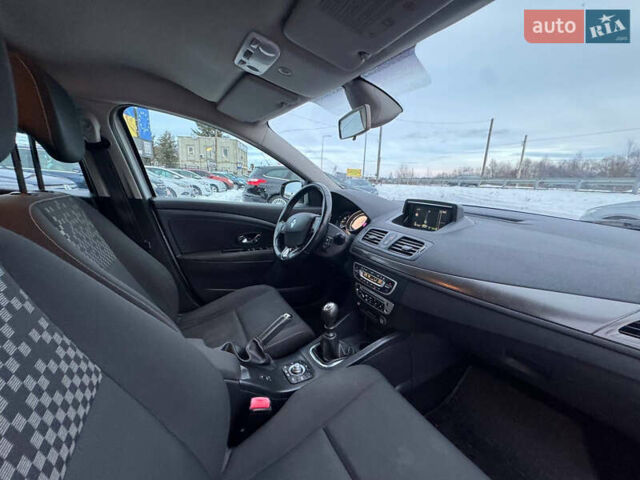 Серый Рено Меган, объемом двигателя 1.5 л и пробегом 249 тыс. км за 6999 $, фото 27 на Automoto.ua