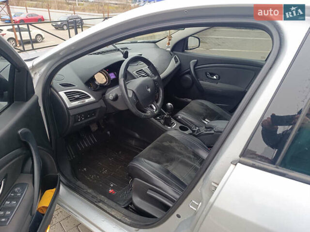 Сірий Рено Меган, об'ємом двигуна 1.2 л та пробігом 224 тис. км за 6900 $, фото 2 на Automoto.ua