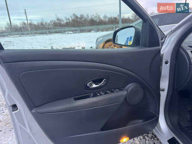 Серый Рено Меган, объемом двигателя 1.5 л и пробегом 249 тыс. км за 6999 $, фото 38 на Automoto.ua