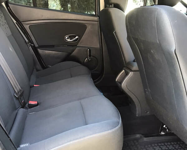 Серый Рено Меган, объемом двигателя 1.46 л и пробегом 400 тыс. км за 6700 $, фото 14 на Automoto.ua