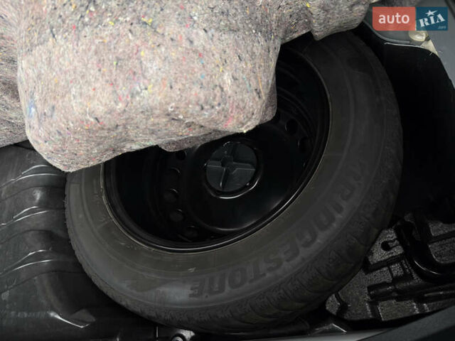 Серый Рено Меган, объемом двигателя 1.5 л и пробегом 198 тыс. км за 8199 $, фото 40 на Automoto.ua