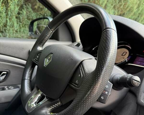 Рено Меган 2013 в Самборе на Automoto.ua Серый Рено Меган, объемом двигателя 1.46 л и пробегом 267 тыс. км за 7950 $, фото 26 на Automoto.ua